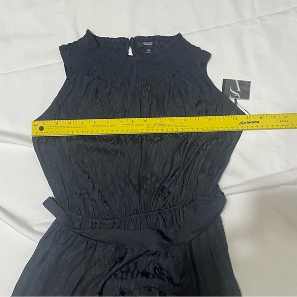 Simply Vera Vera Wang Black Sleeveless Smocked Dress NWT, Sz XS - Picture 6 of 16